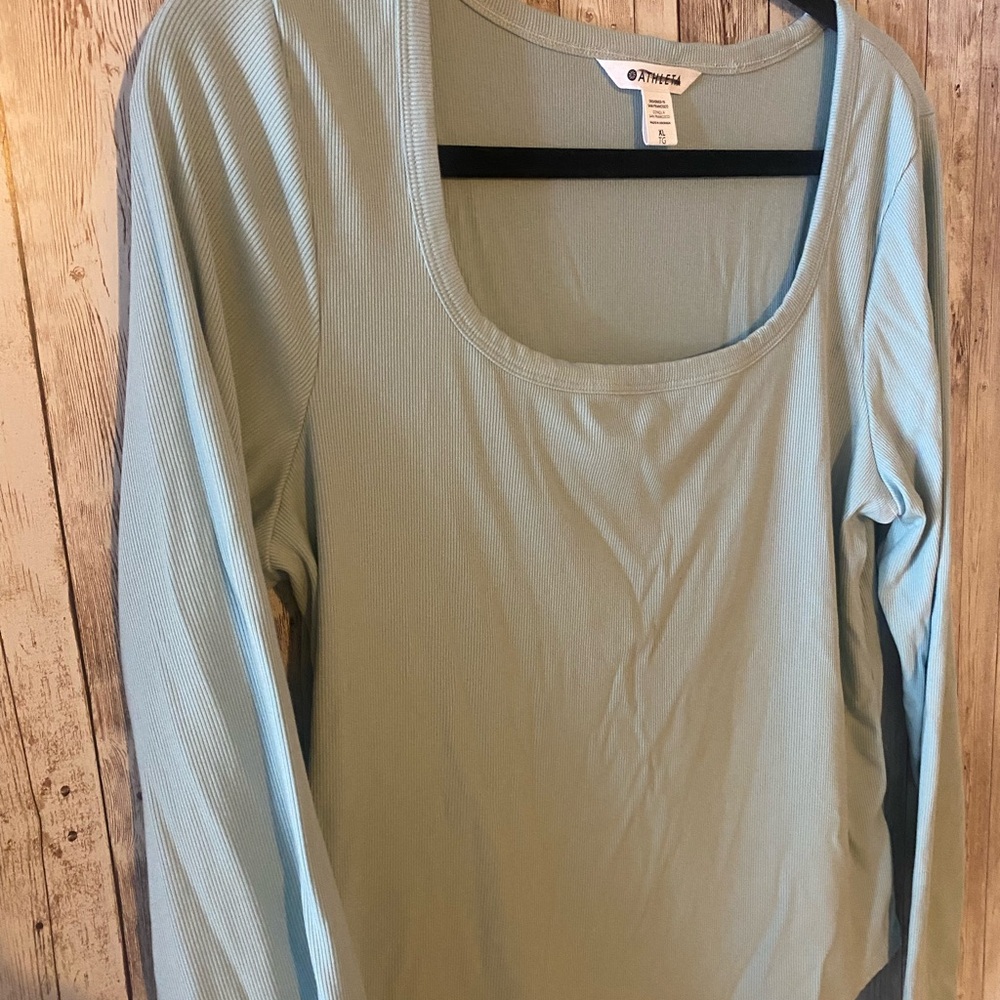 Athleta XL Women's Light Blue / green Long Sleeve Cropped Top ribbed Basic - Picture 2 of 5